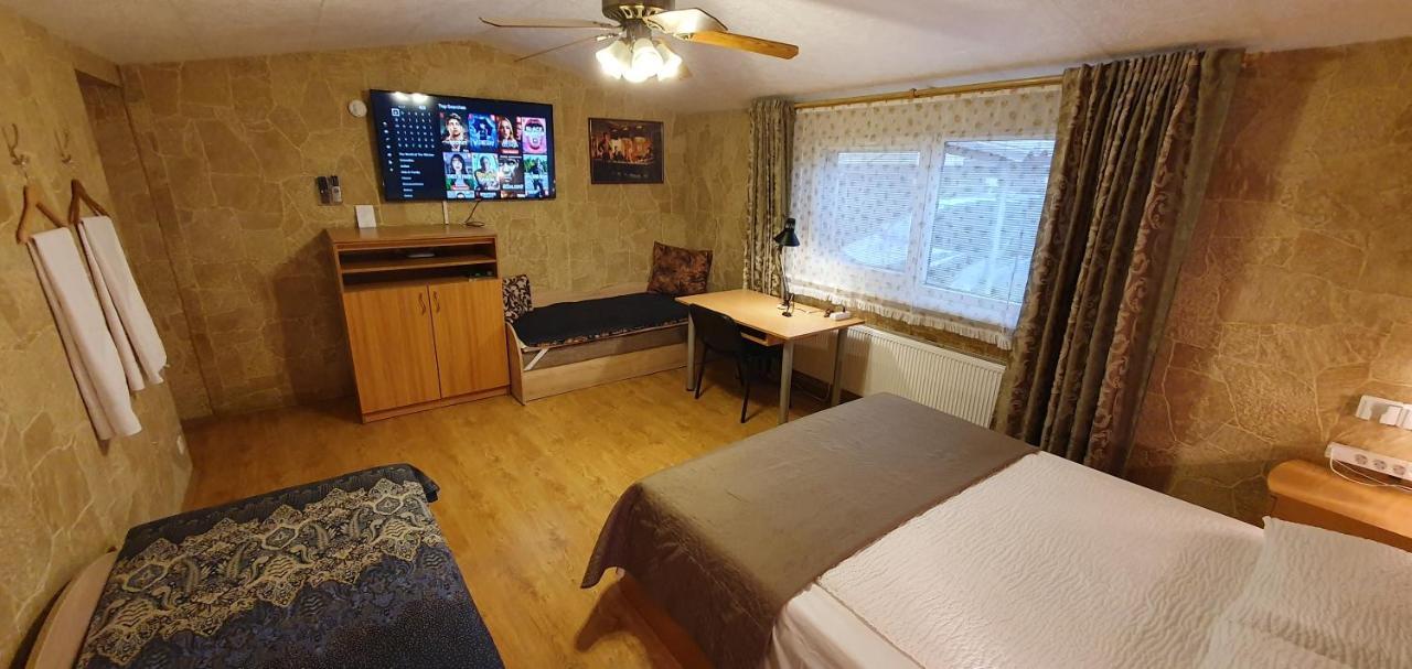 Aparthotel 4 ,, Cosy House Billiard " - Sauna & Parking 카우나스 외부 사진