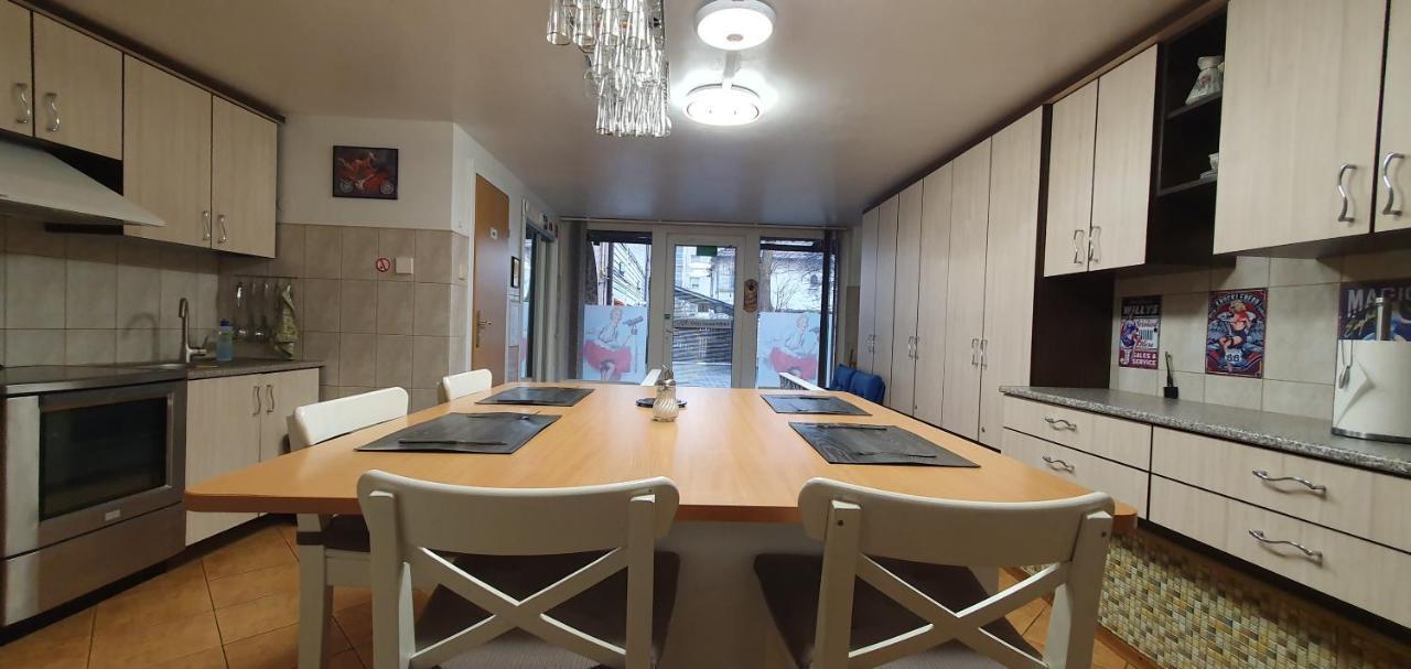 Aparthotel 4 ,, Cosy House Billiard " - Sauna & Parking 카우나스 외부 사진
